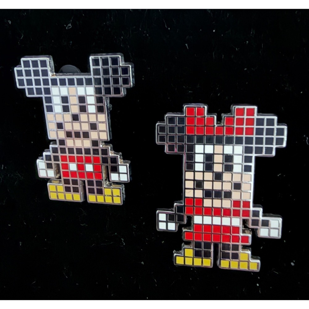 Disney Mickey Minnie Mouse Parks Digital Pixel Mystery Pin Art 8-Bit 2017 Set 2